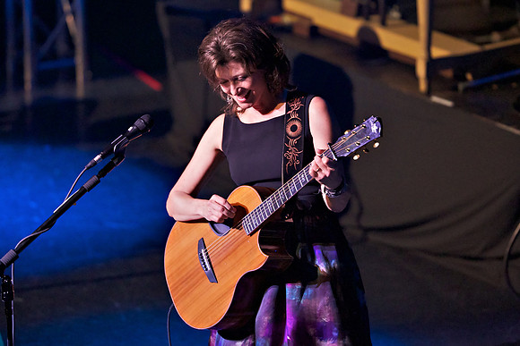 0022_AmyGrant_LackawannaCollege2013_1053