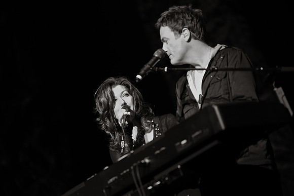 0010_AGMWS2011_BeaconTheatreNYC_1120