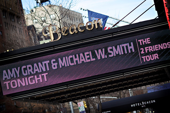 0001_AGMWS2011_BeaconTheatreNYC_1003