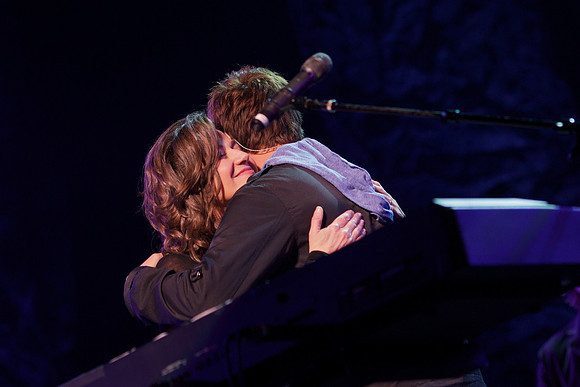 0014_AGMWS2011_BeaconTheatreNYC_1134