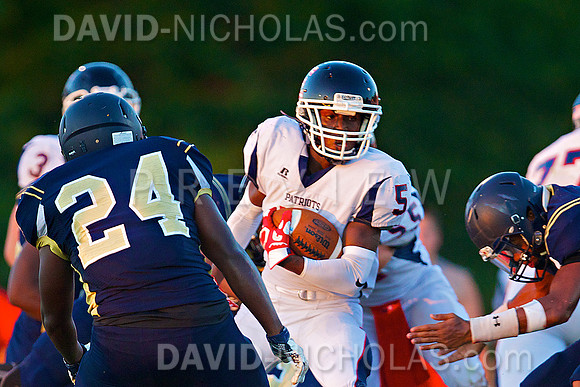 0033_CBE2016Football_vs_Cheltenham_1245