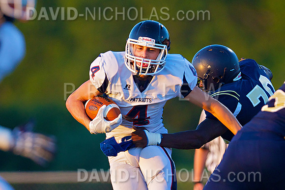 0022_CBE2016Football_vs_Cheltenham_1151